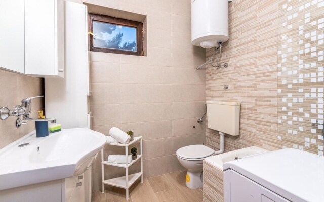 Beautiful Home in Krk With Wifi and 3 Bedrooms