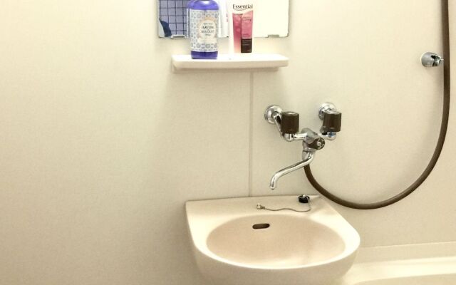 Backpackers DORMS MIWA - Hostel