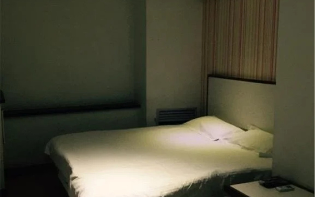 Elan Hotel Lanzhou West Station Shizi