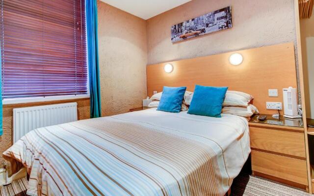 The Craimar - Guest House