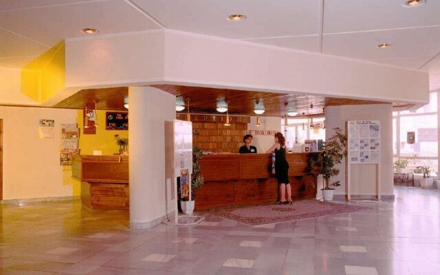 Hotel Compass
