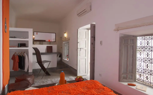 Riad O2