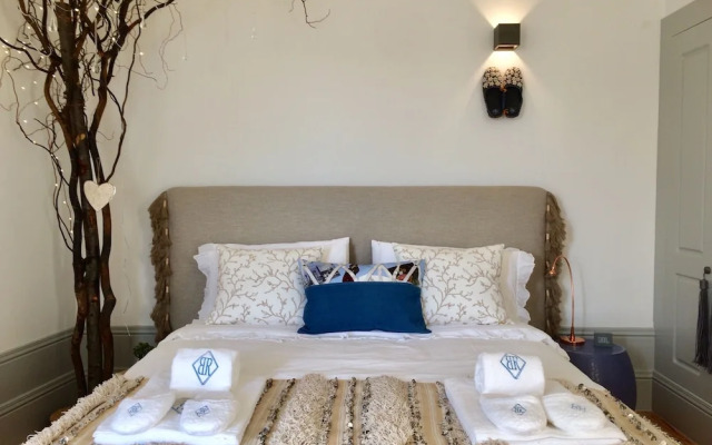 Boutique Rentals Boho Chic II Studio