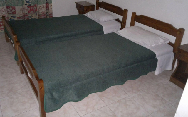 Fania Apartments