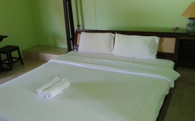 Baan Kluaymai Guesthouse