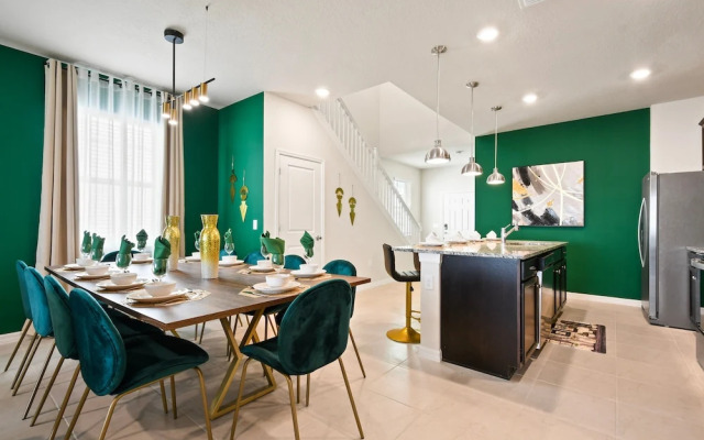 Spacious Family Getaway at Windsor Island Resort