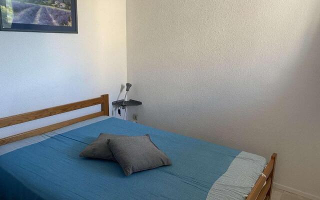 Appartement Le Grau-du-Roi, 2 pièces, 4 personnes - FR-1-250-233