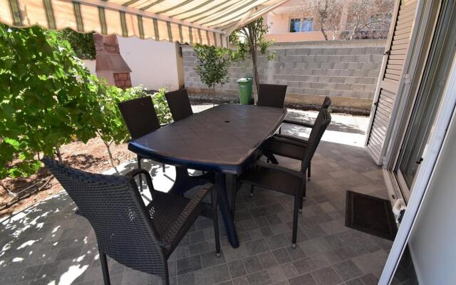 Branka - 80 m From Beach - H