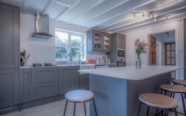 White Mill - 4 Bed - Lampeter Velfrey