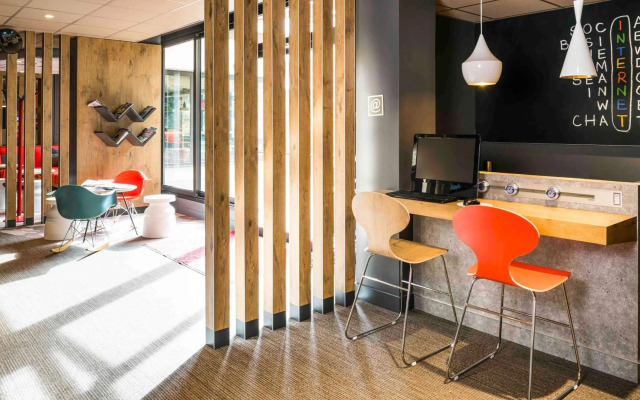 ibis Paris Pont De Suresnes