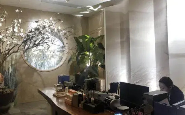 Fuyang Moli Luhua Business Hotel (Fuyang ecological paradise store)