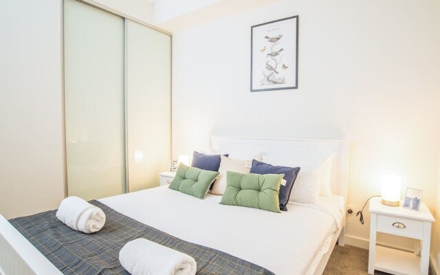 Romantic Fairyland Apartment