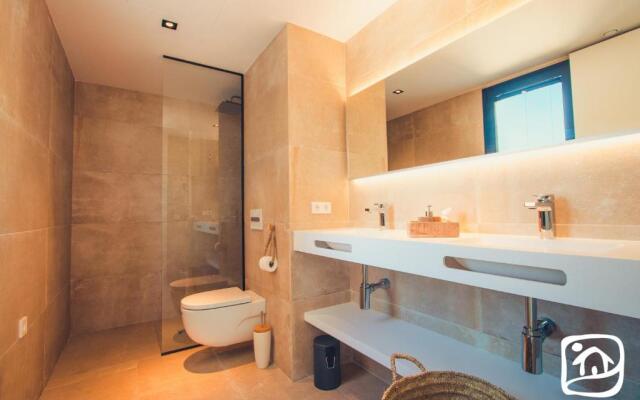 Abahana Villas Avalon
