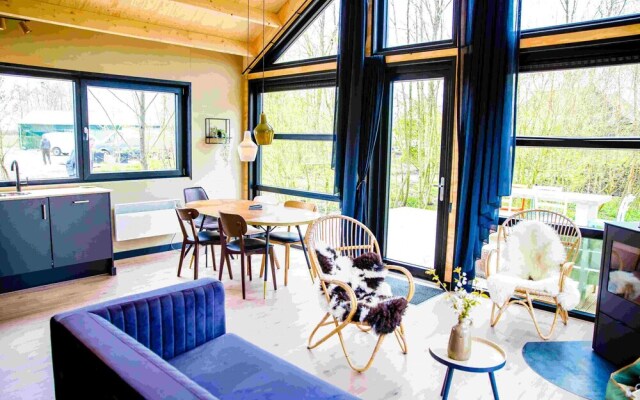 Waterlodge Skries in Nes