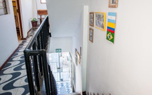 HOSTAL Backpackers