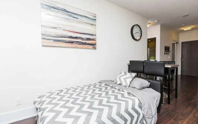 Applewood Suites - Convention Centre & Blue Jays