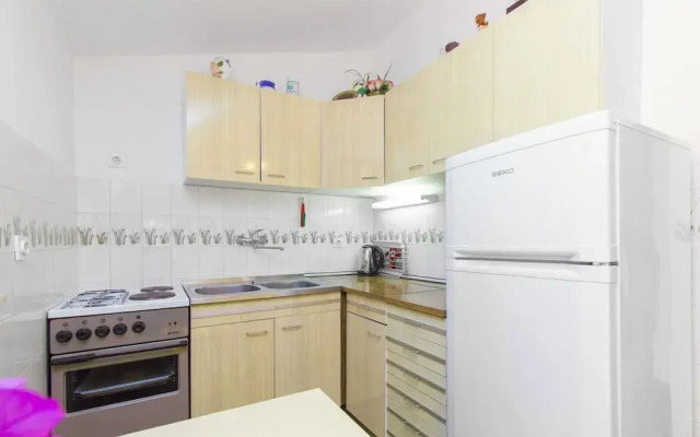 7 Olives Apartments