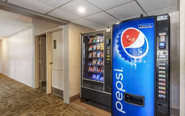 Best Western Plus Steeplegate Inn