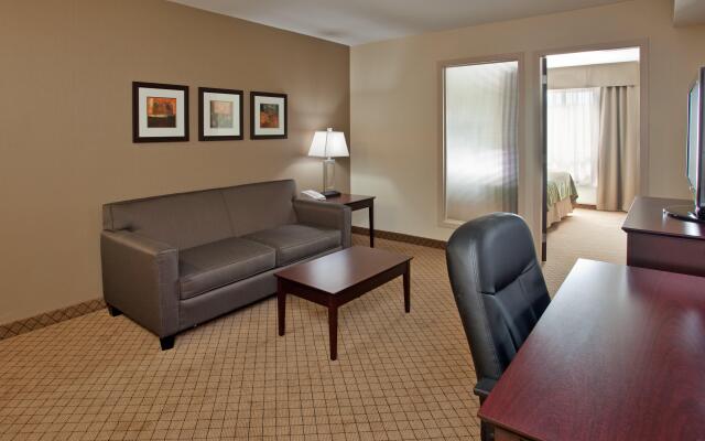 Holiday Inn Hotel & Suites Kamloops, an IHG Hotel