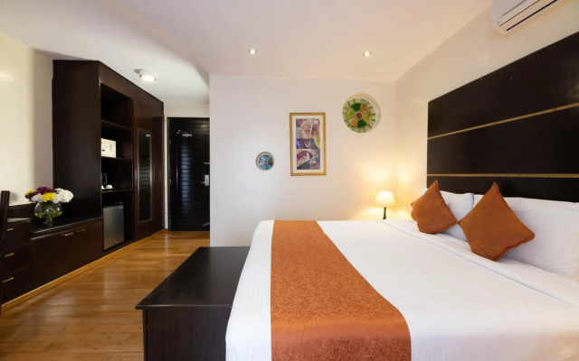 The Monarch Hotel