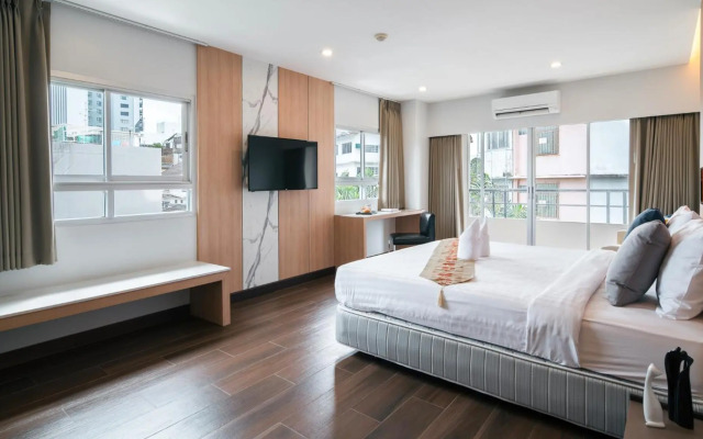 Season Place Hotel