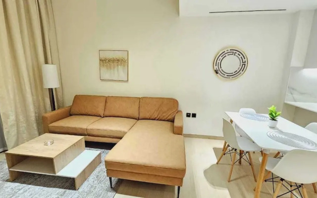 OYO HOME 1405 Spacious 1bed In Jvc Be