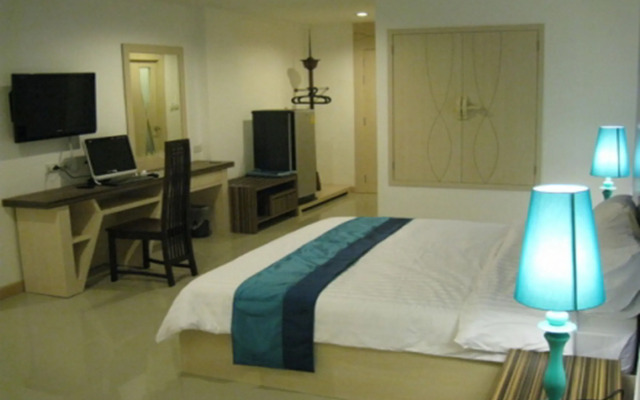 The Pacific Cool Chic