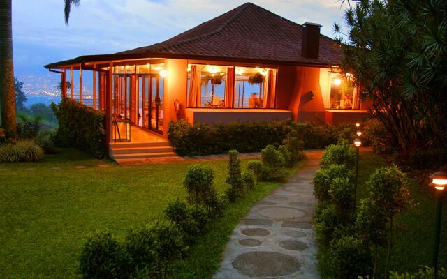 Pura Vida Retreat & Spa