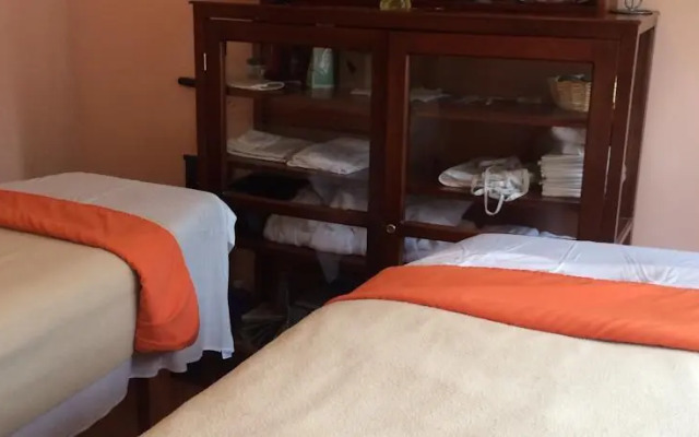 Natural Gamboa Hospedaje  Spa