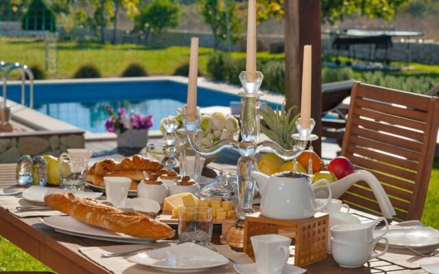 Luxury Villa Luminosa
