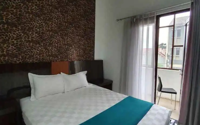 Aira Rooms Anggrek Serat BSD