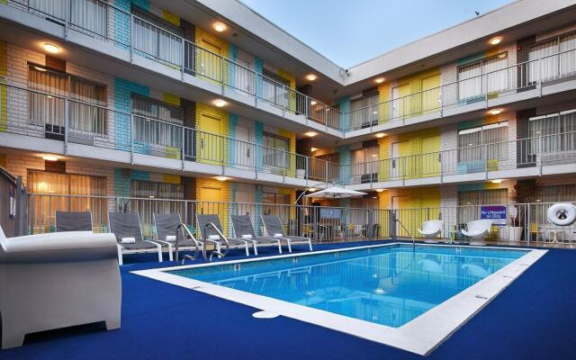 The Hollywood Franklin Hotel near Universal Studios