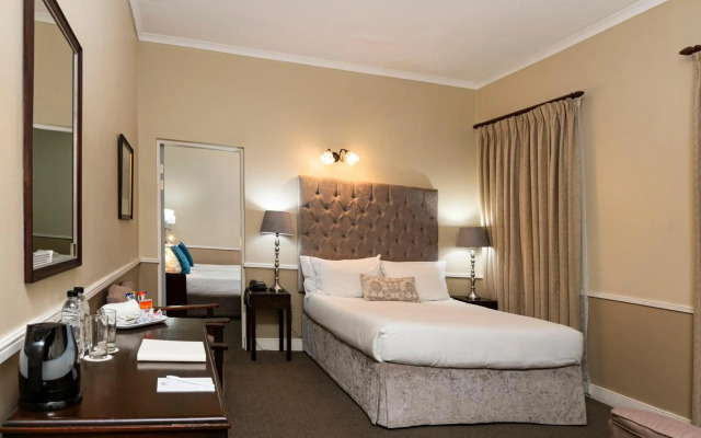 Queen’s Hotel by BON Hotels