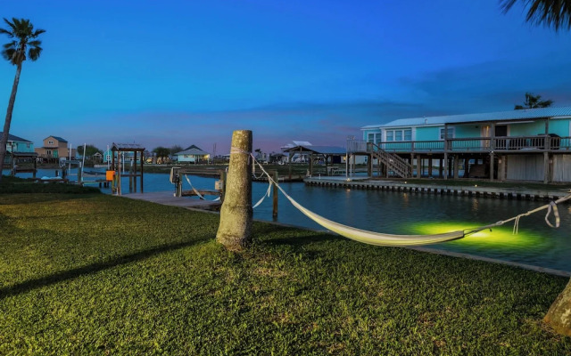 Hideaway at Redhead Road