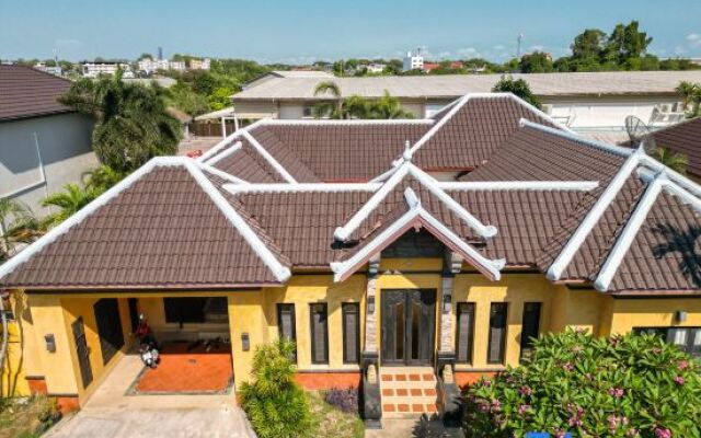 November T Pool Villa 2