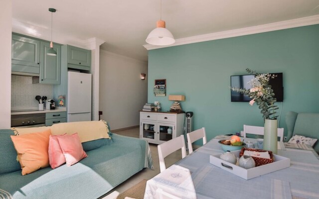 Modern & Chic Loft Apt. *Terrace *BBQ *Parking