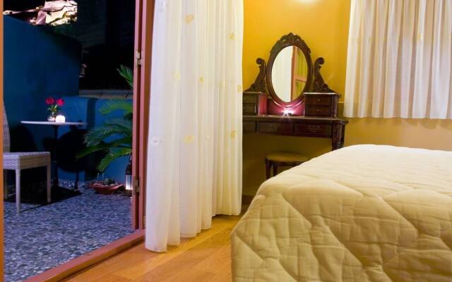 Kyveli Suites