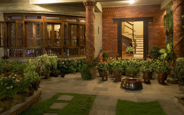 Vardan Resort n' Apartment