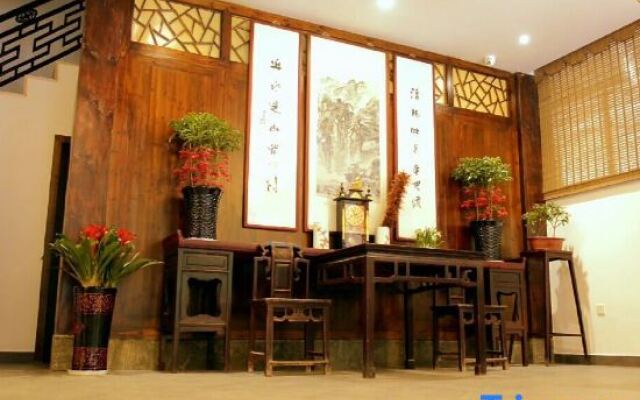 Yuliang Old Town Inn