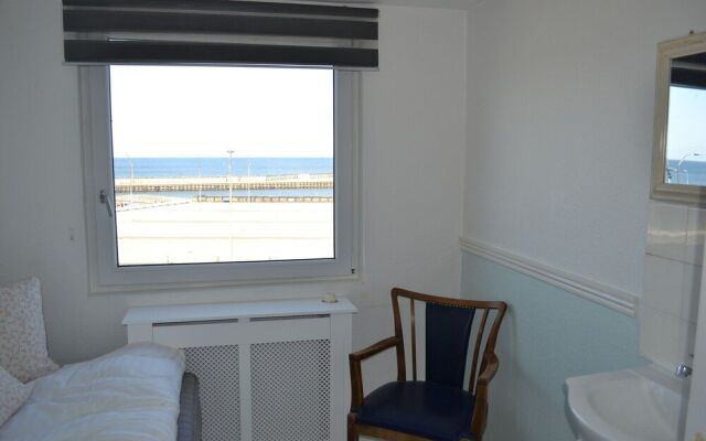 Tante Tut & Onkel E Hotel