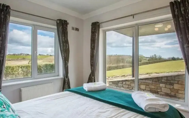 Waterford Villa 5 Bed Beach Retreat