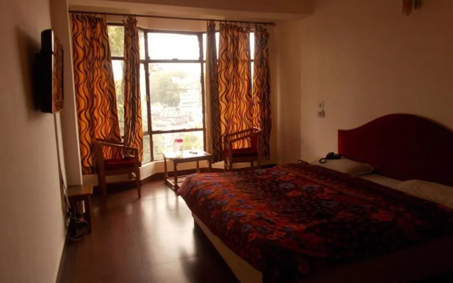 Hotel Mansarovar Palace