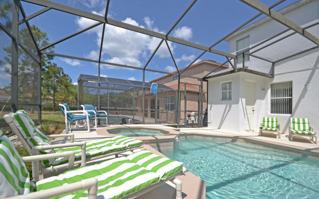 Pine Forest Chateau , Davenport, US