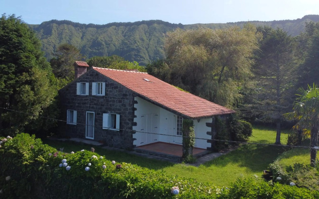 Stone House - Sete Cidades
