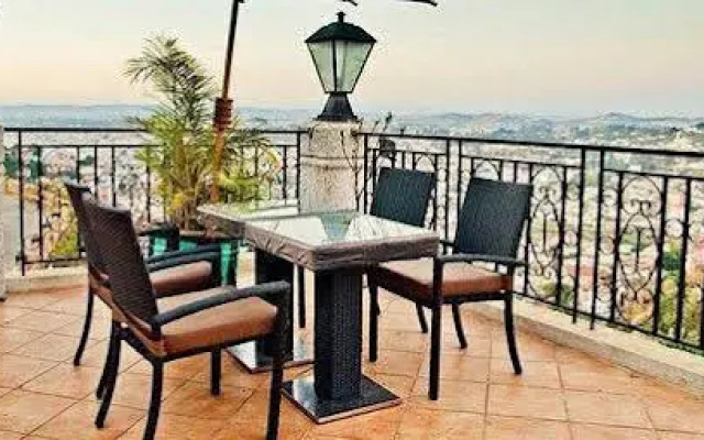 Relais De La Haute Ville Tana