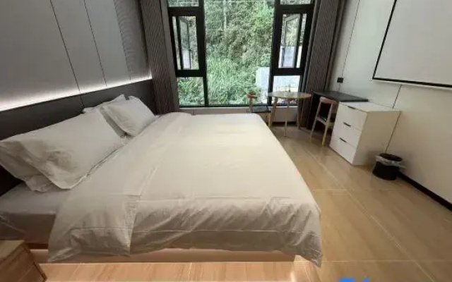 Xilai Mountain Residence Homestay