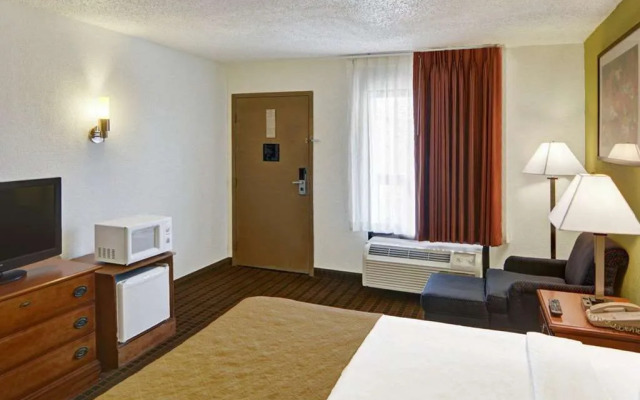 Quality Inn at Arlington Highlands