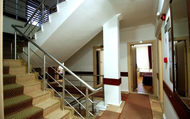 Lara Diamond Hotel