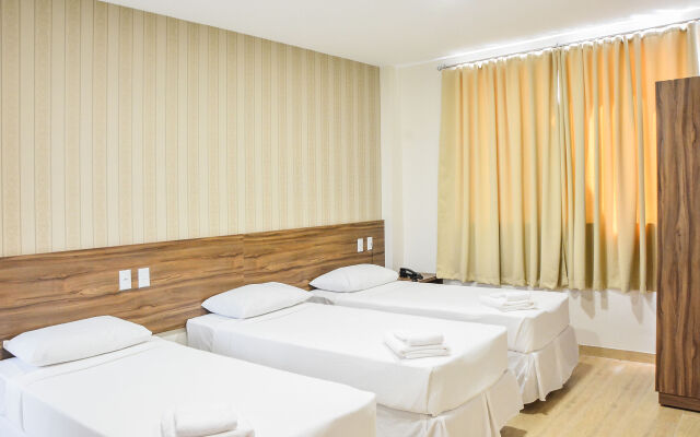 Mac Hotel