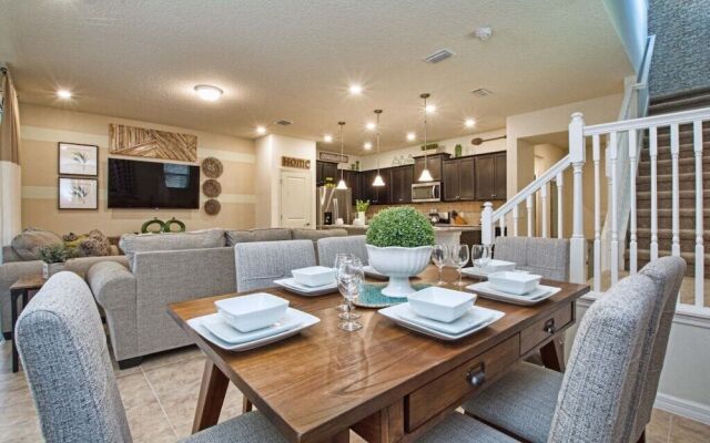 Solterra - 5 Bedrooms Townhome w/Spashpool-7041SR